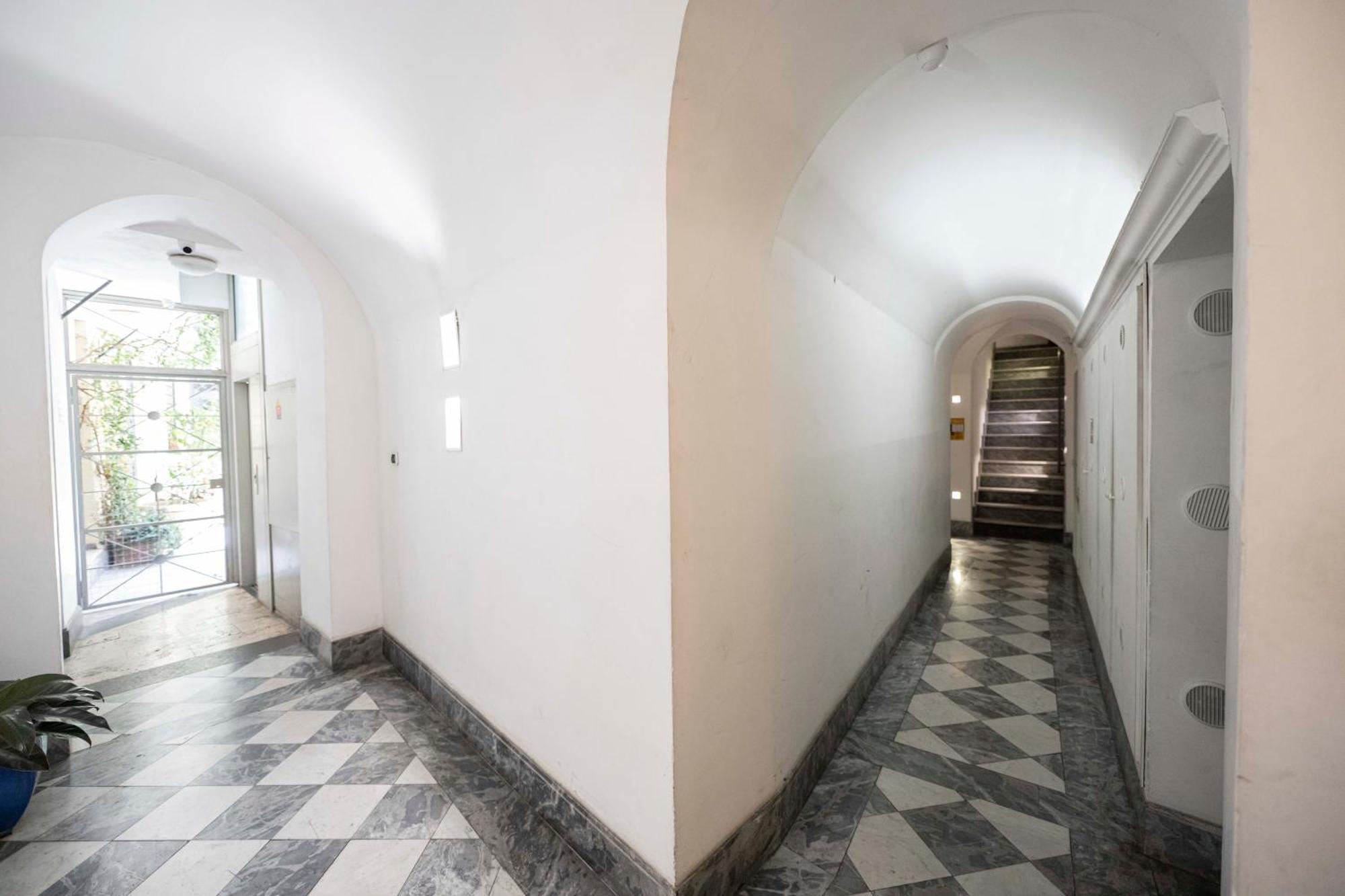 Ibernesi 23 - Fori Imperiali Apartment Rome Bagian luar foto